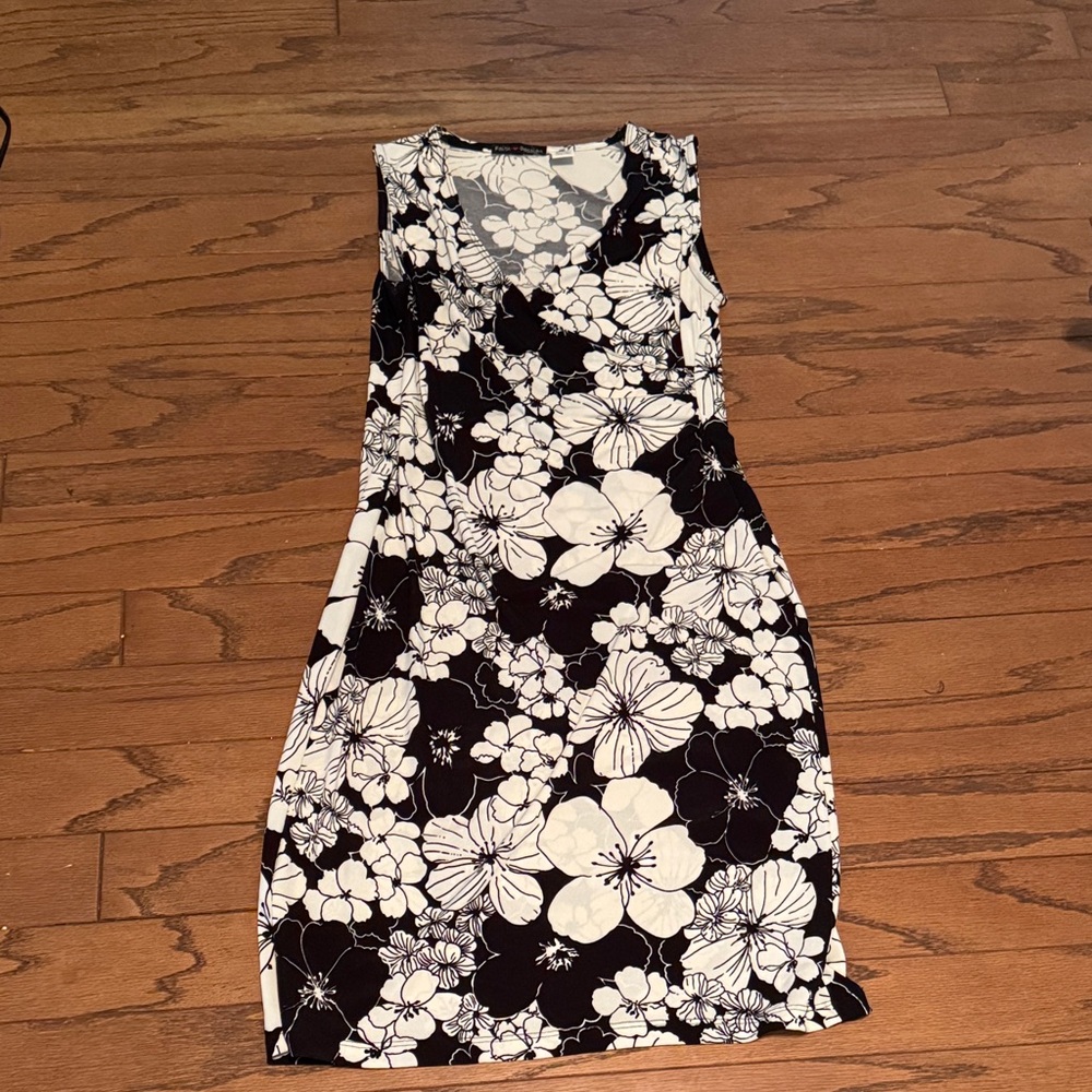 Floral Black and White Sleeveless Dress